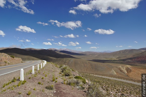 Rand des Puna-Plateaus, Straße von Purmamarca Richtung Chile