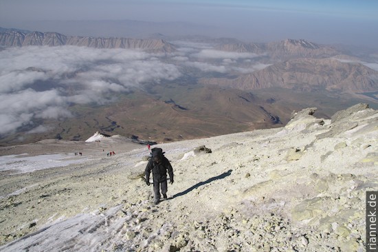 Kurz vor dem Gipfel des Damavand