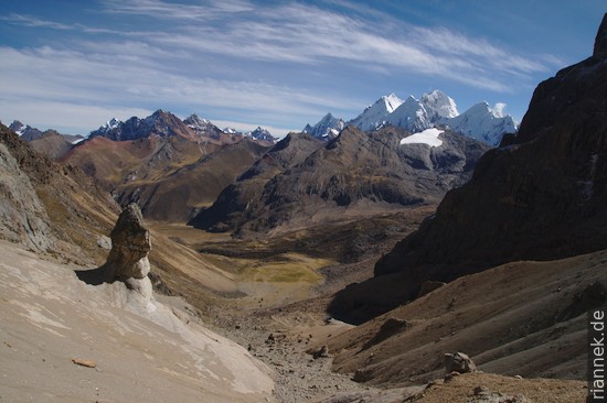 View from Punta Cuyoc to Yerupaja