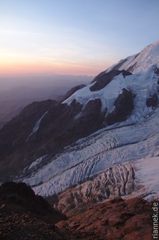 Am campo alto des Illimani