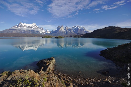 Cuernos del Paine and Lago Pehoe