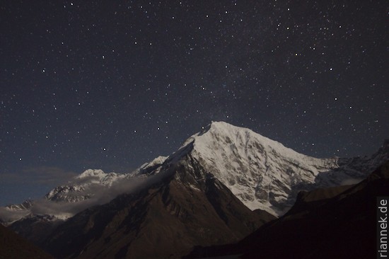 Langtang Lirung (7234 m) im Mondlicht