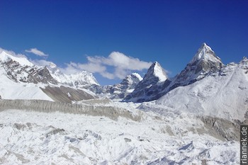 Everest and Kangchung from the 5th lake