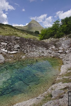 Stablje jezero